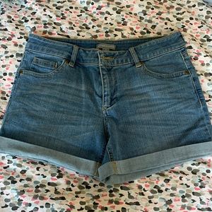New York & Company Jean Shorts ☀️